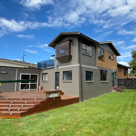 Spacious Retreat With Mountain View Rotorua Exterior foto